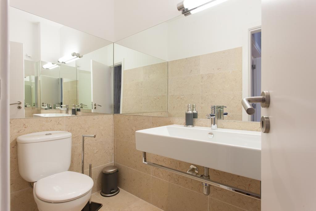 Flh Baixa World Flat Appartamento Lisbona Esterno foto